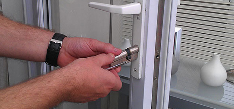 Commercial Door Lock Repair in Fowler